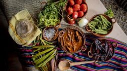 Durante octubre y noviembre, Puebla celebra la Temporada de Mole de Caderas, una fiesta para el paladar y los sentidos. &nbsp;