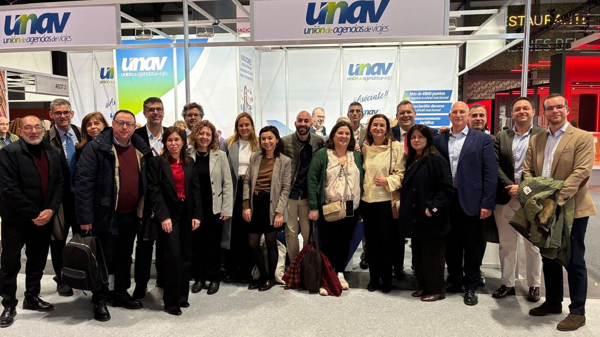 Integrantes del primer Encuentro Internacional de Derecho Turístico organizado por UNAV