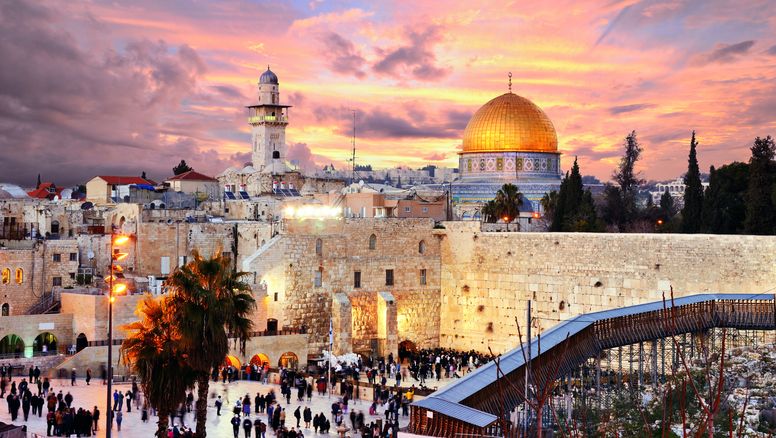 IATA aboga por la paz, mientras crecen las cancelaciones de vuelos hacia Israel.