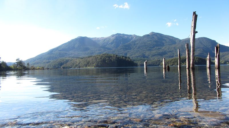 Terminar una etapa y refrescarse en alguna de las playas del lago Lácar no tiene precio.