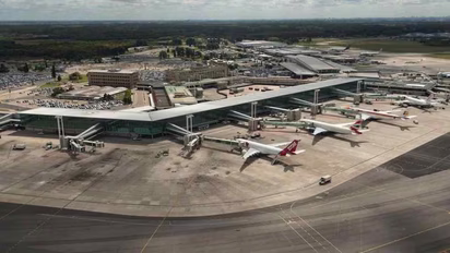 Obras en Ezeiza: incertidumbre sobre cómo despegarán los vuelos de larga distancia.