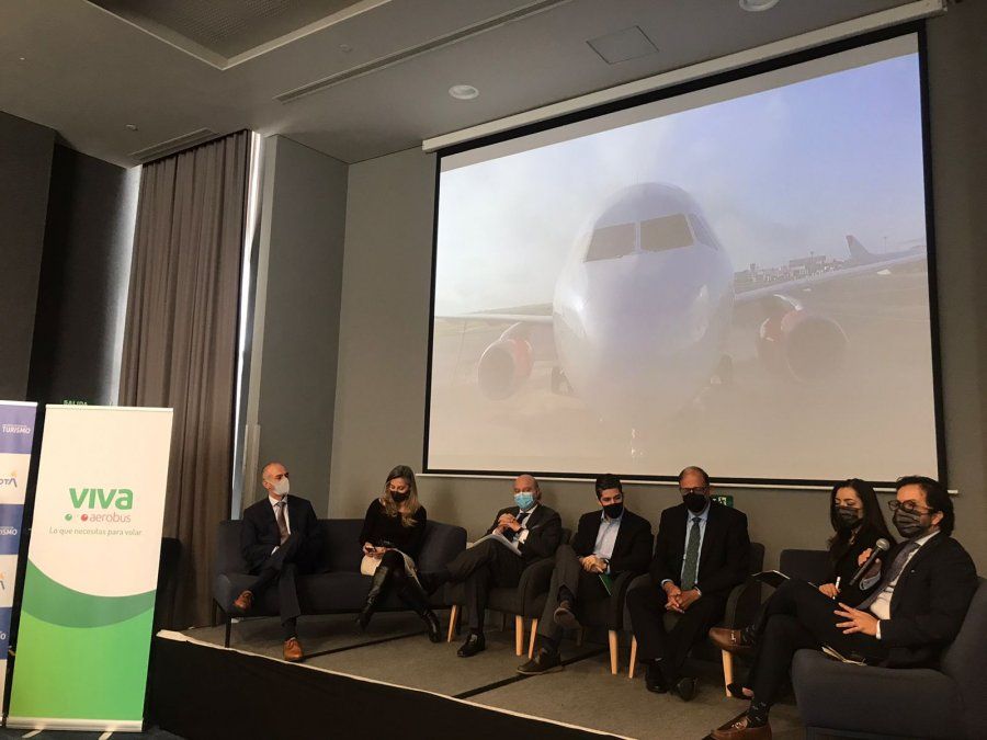 Presentación de la nueva ruta de Viva Aerobus.