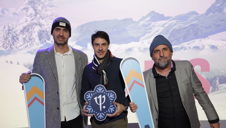 El equipo de países hispánicos de Club Med, con su director Abin Rosales Monascal.