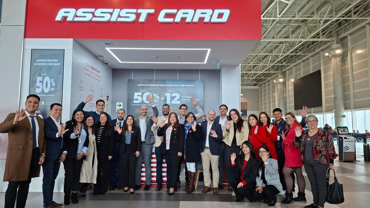 El quipo de Assist Card en Per&uacute;.