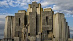 altText(Escapadas: los mejores espectáculos y gastronomía de raza a menos de 300 km. de Buenos Aires)}