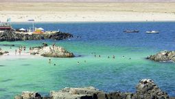 Vecinos de Bahía Inglesa cuestionan proyecto de venta de terrenos fiscales del Gobierno.