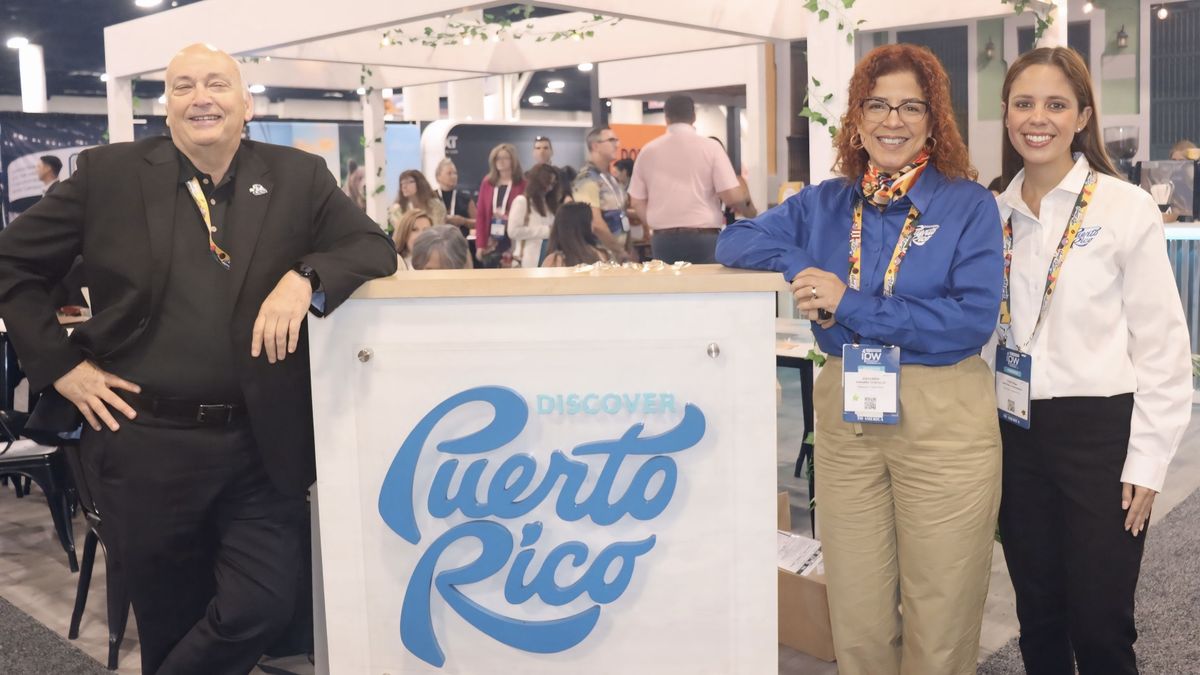 Francisco Blanch, Johanna González y Cristina Fernández, Discover Puerto Rico, en el marco de IPW 2026.