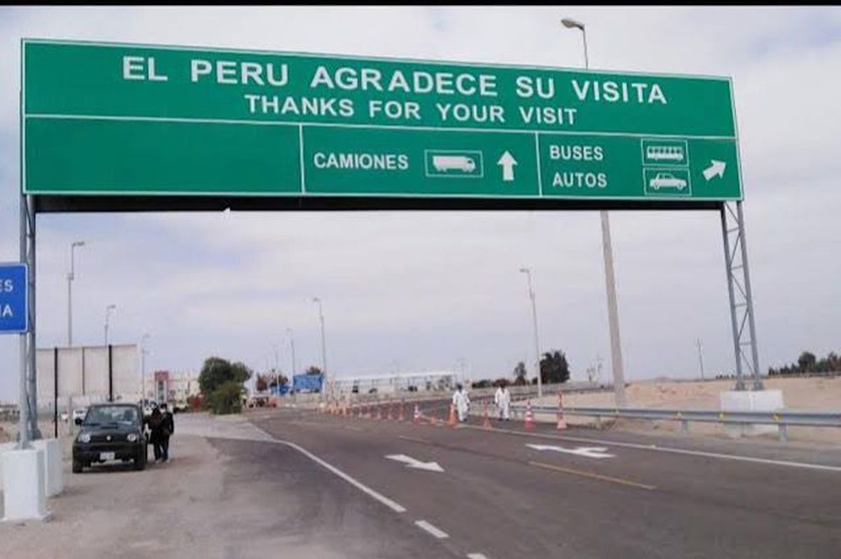 Cabe mencionar que una de las fronteras que más sufre es la de Tacna con 10 mil comerciantes formales que vivían del intercambio con Arica. - Ladevi Medios y Soluciones Cabe mencionar que una de las fronteras que más sufre es la de Tacna con 10 mil comerciantes formales que vivían del intercambio con Arica.