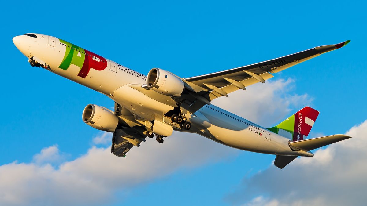Air France-KLM y Lufthansa se disputan la privatización del 44,9% de TAP Air Portugal.
