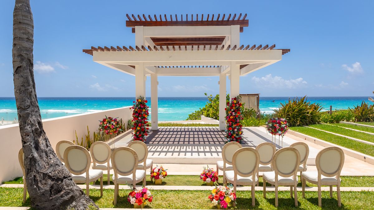 Los paquetes de bodas de Iberostar transforman sus hoteles en escenarios únicos para celebraciones inolvidables.