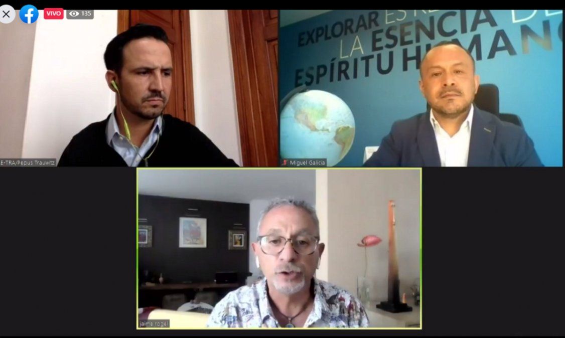 Socios de Expo Mayoristas durante el panel sobre el futuro de la agrupación.