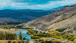 altText(Escapadas: el mágico pueblito poco conocido de la Patagonia que enamora con sus paisajes)}