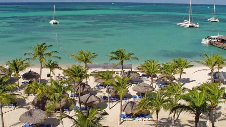 Para ingresar Aruba es obligatorio el pasaporte y la vacuna contra la fiebre amarilla.