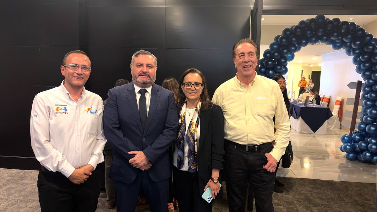 Antonio Lucio, gerente general de All Travel; Fidel Murgueytio, gerente general de Maxitravel; Gabriela Guayasamín, gerente comercial de Status Travel; y Francisco Arboleda, gerente general de Status Travel. 