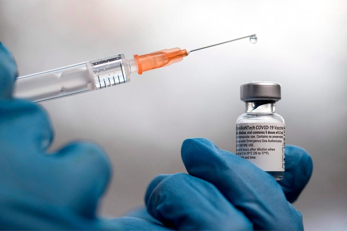 Chiller elimina requisitos de ingreso poniendo fin a la homologación de vacunas.