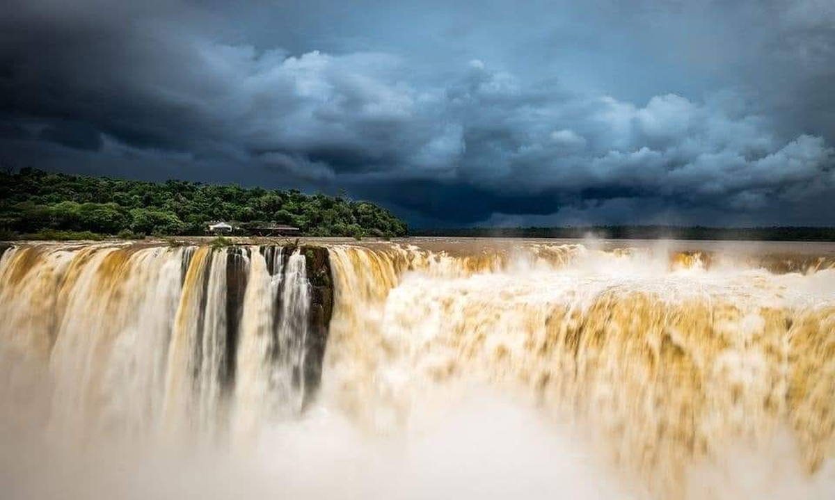 ¿Cuánto tiempo lleva recorrer el Parque Nacional Iguazú?