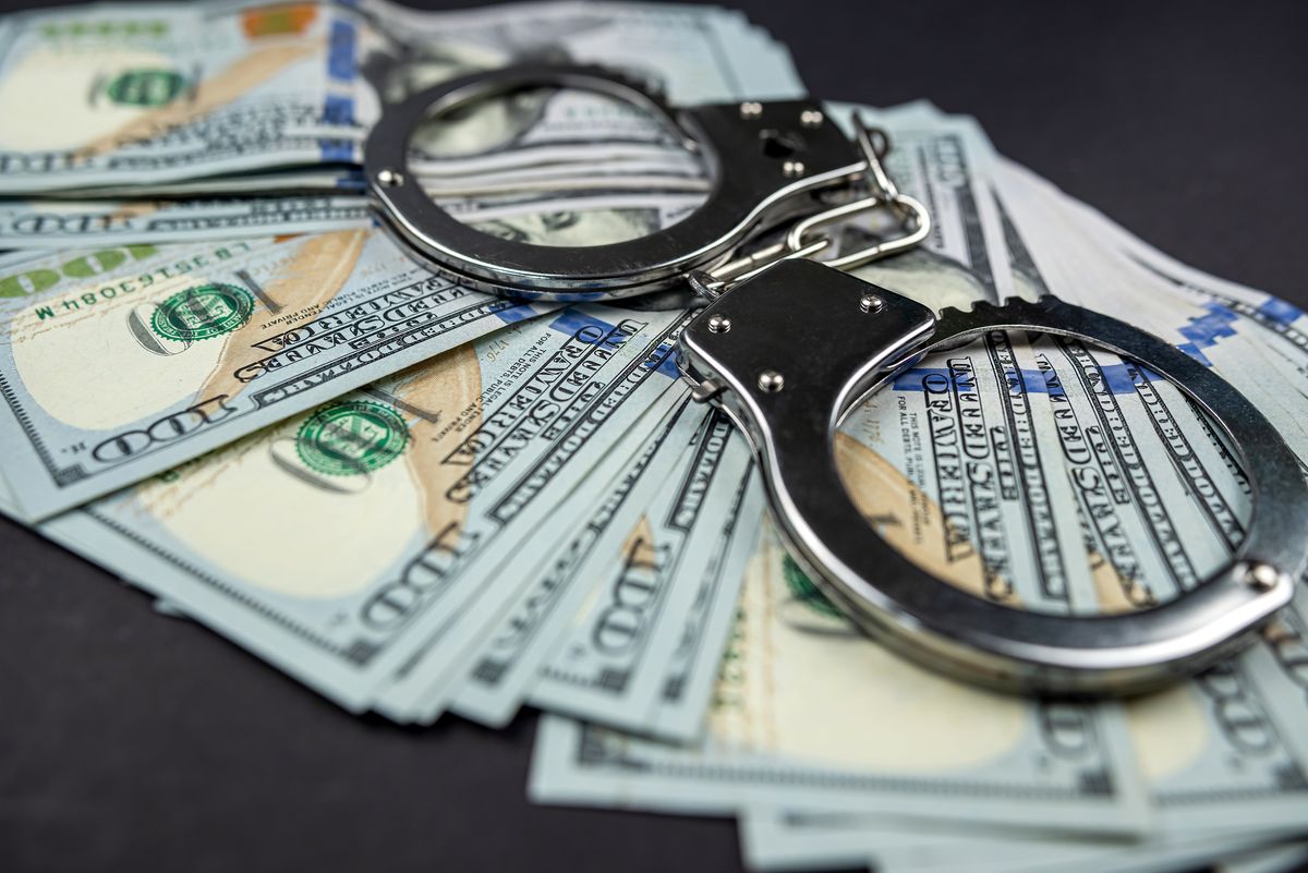 Una escapada económica de cuatro días a Miami para ver a Messi podría costar unos $ 1,2 millones. El Gobierno podría dictar nuevas medidas para cuidar las reservas del BCRA. ¿Se viene un dólar Messi? &nbsp;