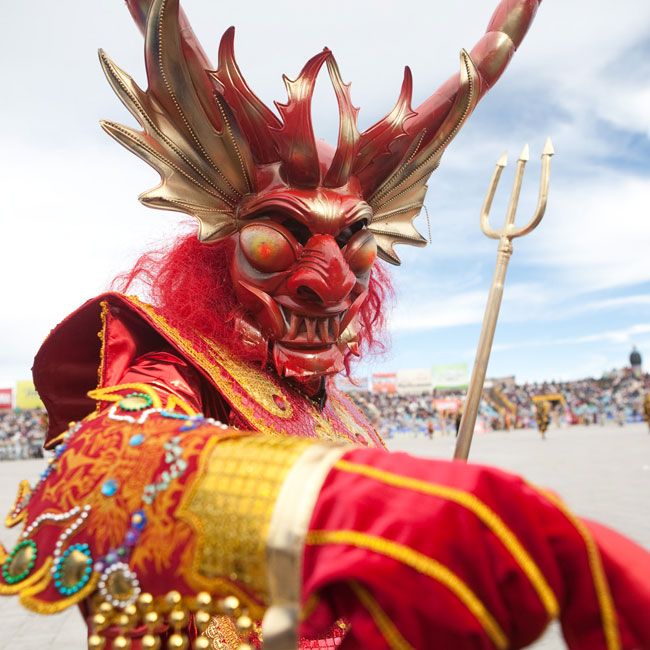 Los diablos, típicos personajes de la Fiesta Patronal de la Virgen de la Candelaria.