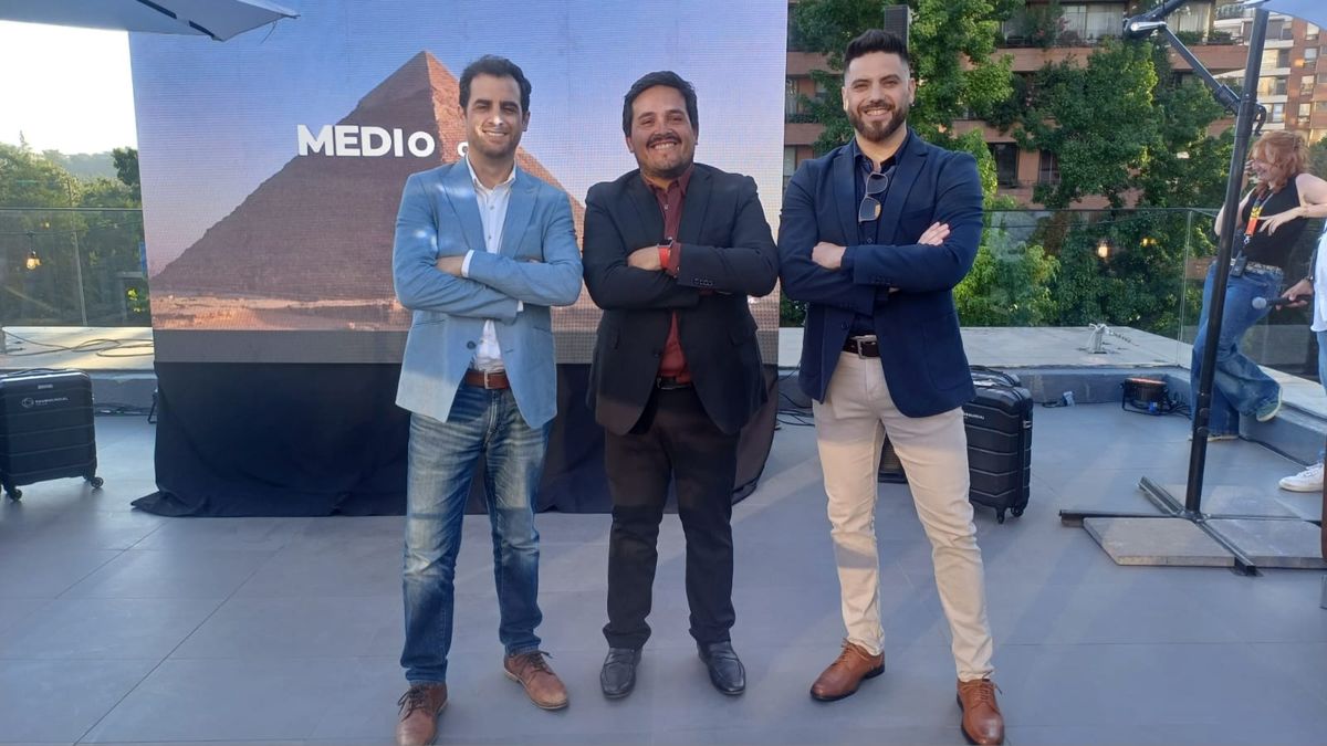 José Manuel García, director comercial de Tourmundial junto a Ernesto Riquelme y Raúl Molina, jefe comercial y Key Account Manager, respectivamente, de la compañía. José Manuel García, director comercial de Tourmundial junto a Ernesto Riquelme y Raúl Molina, jefe comercial y Key Account Manager, respectivamente, de la compañía.