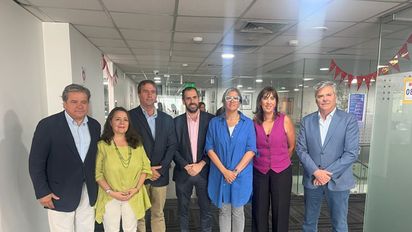 Ministro de Economía recibe al comité de VyVA