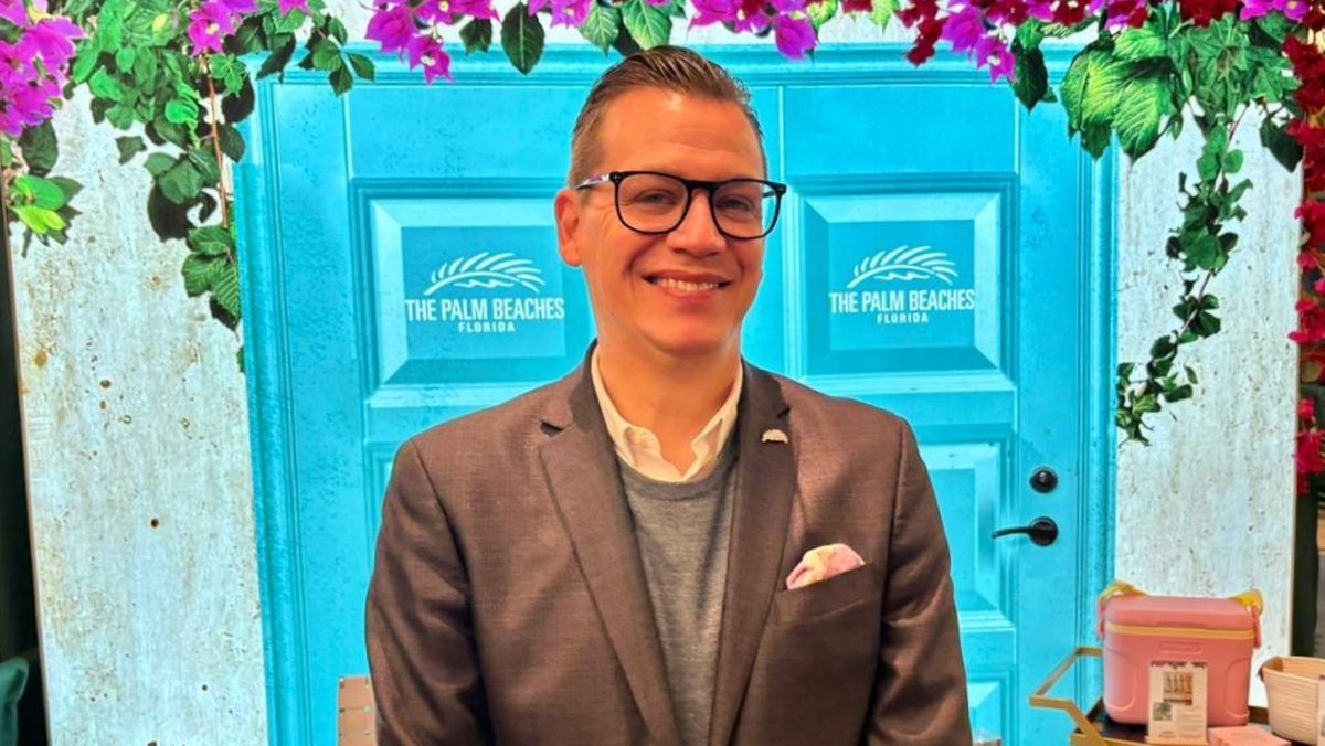 Erick Garnica, vicepresidente de Global Leisure Sales de The Palm Beaches, en el marco de Florida Huddle 2026.