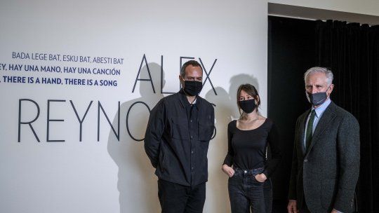 Hay una mano, hay una canción. Recientemente inaugurado en el Guggenheim de Bilbao.