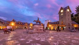 altText(¿Dónde salir de noche en Bariloche este verano?)}