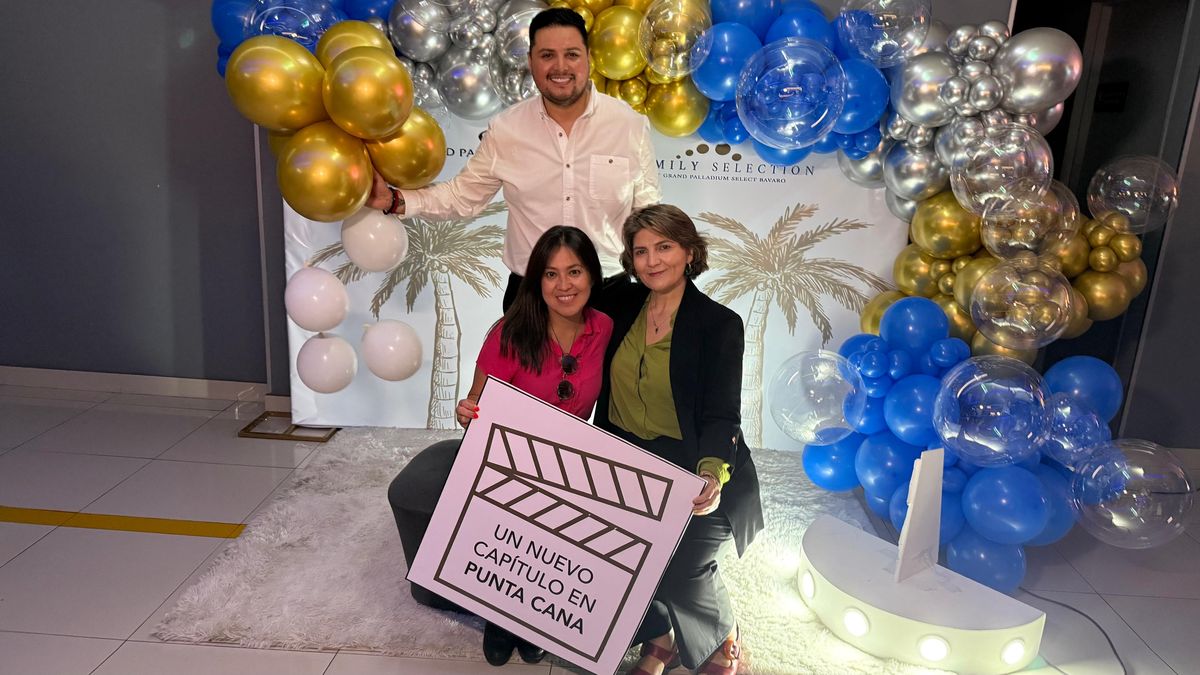 Equipo de Palladium Hotel Group en Chile reunió a turoperadores y agencias de viajes en una experiencia cinematográfica.