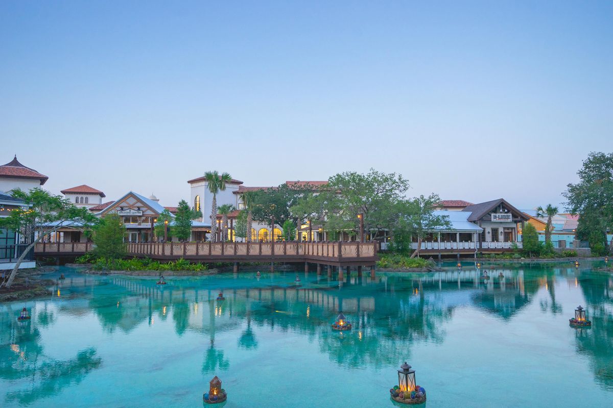 Town Center, una de las tantas caras de Disney Springs, el complejo comercial y gastronómico de Walt Disney World Resort. 