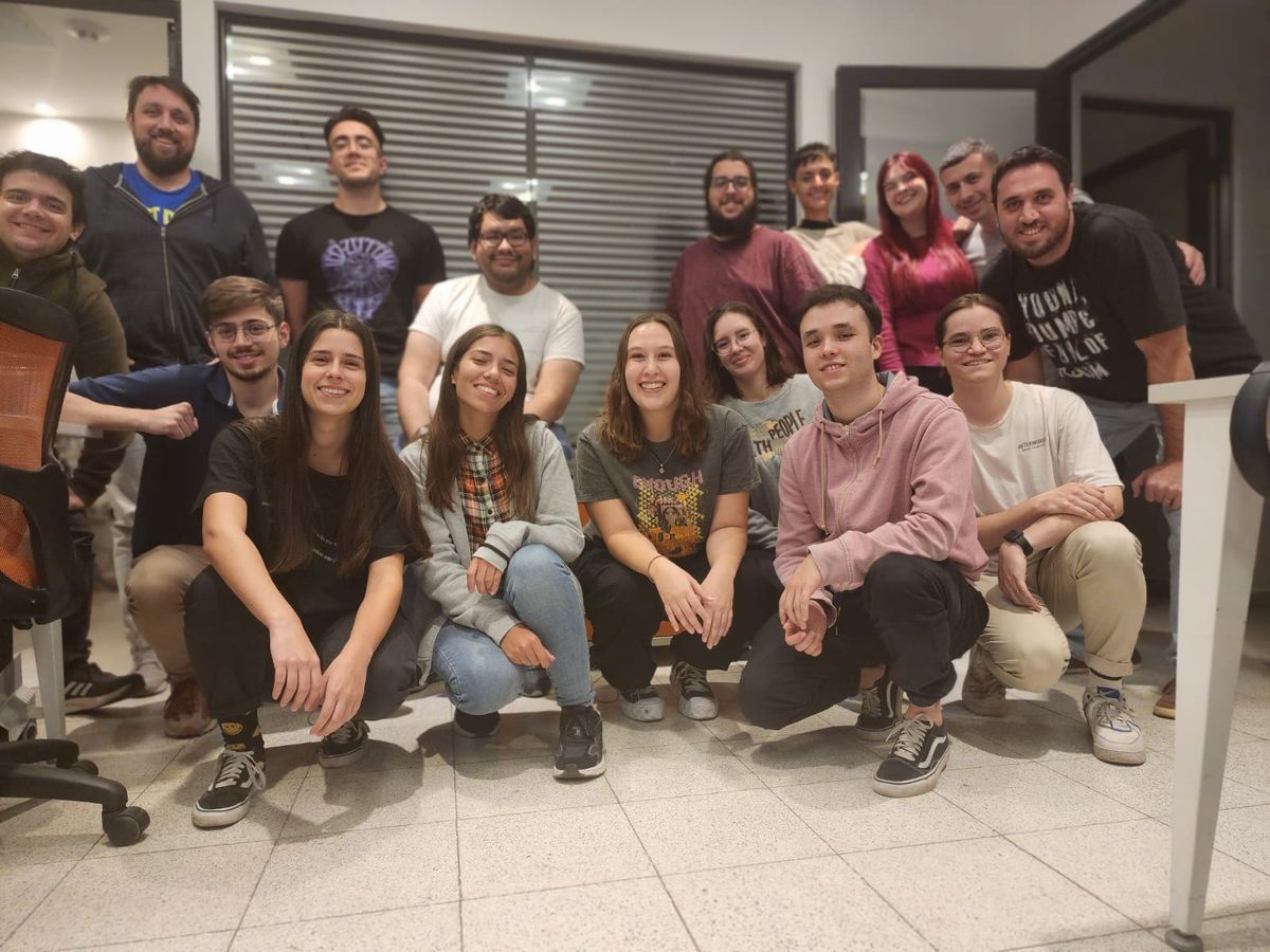 El equipo de desarrollo de la nueva integraci&oacute;n entre Best Western y Juan Toselli International Tours.