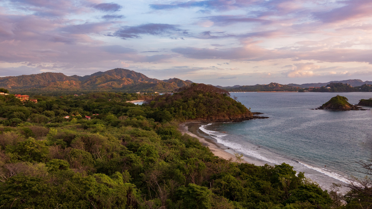 Enamórate de las bellas playas de Costa Rica en tus próximas vacaciones.