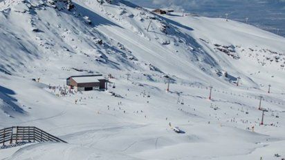Una panorámica parcial de la Estación de Esquí Sierra Nevada.