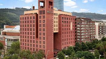 Vendido el Meliá Bilbao por 63M de euros, aunque la cadena de hoteles balear seguirá operando el alojamiento.