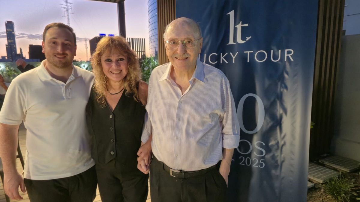 Lucky Tour: Guido Finkelstein, CEO; junto a Ruthy Tuchsznajder, directora; y Samuel Tuchsznajder, fundador de la agencia de viajes.