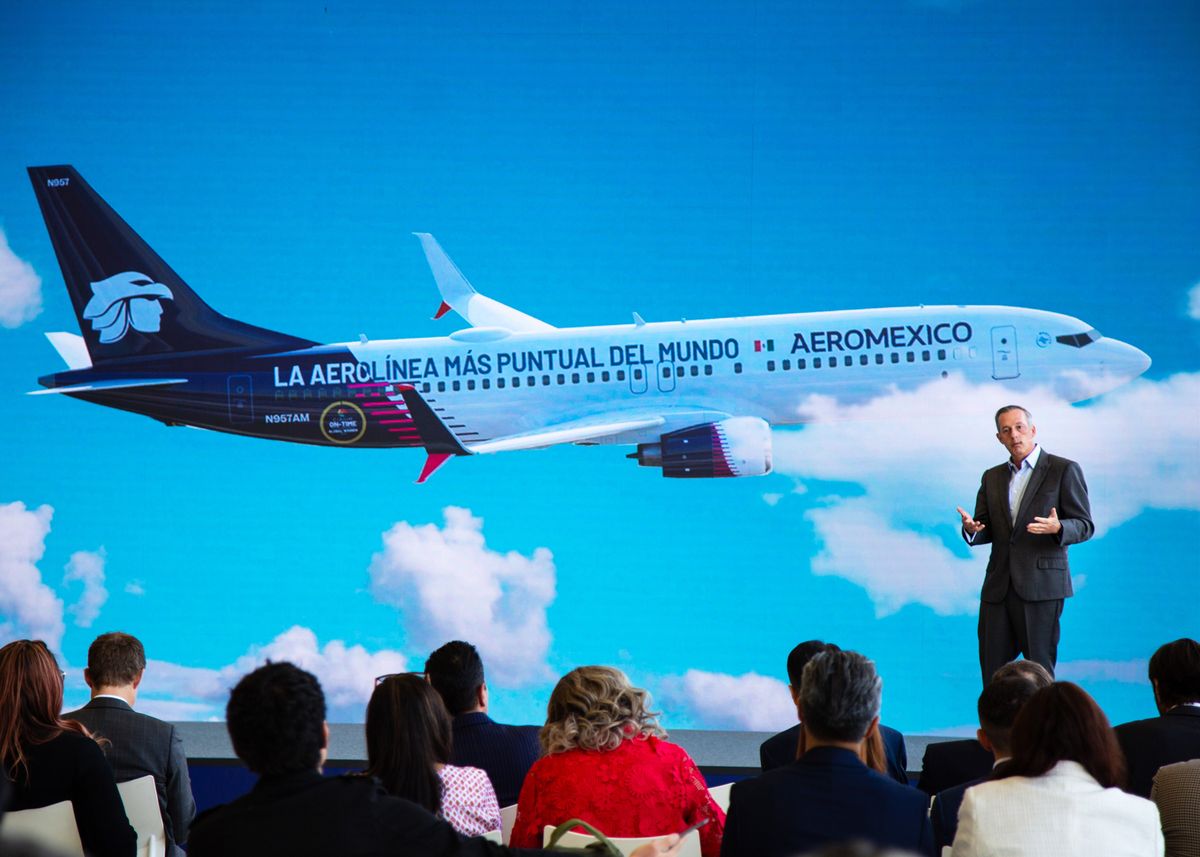 Andrés Conesa, director general de Aeroméxico, anuncia el logro alcanzado por la empresa en 2024. - Ladevi Medios y Soluciones Andrés Conesa, director general de Aeroméxico, anuncia el logro alcanzado por la empresa en 2024.