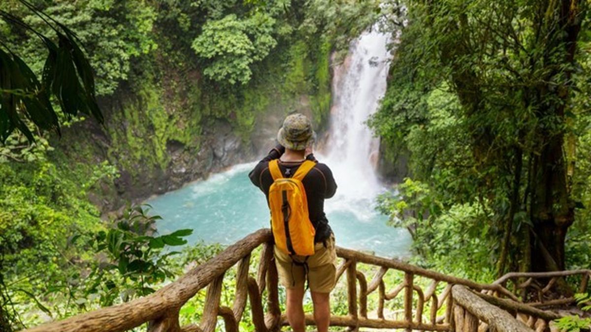 Costa Rica es mucho más que un destino, es una experiencia que combina aventura, relax y una conexión especial con la naturaleza.