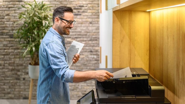 Chile: la pregunta qué impresora multifuncional es mejor no tiene una única respuesta, ya que depende de factores como el volumen de impresiones, el tipo de documentos y la frecuencia de uso.&nbsp;