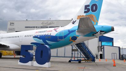 JetSMART alcanzó 50 aviones, 50 destinos y 50 millones de pasajeros en 2025, consolidando su expansión en Sudamérica.