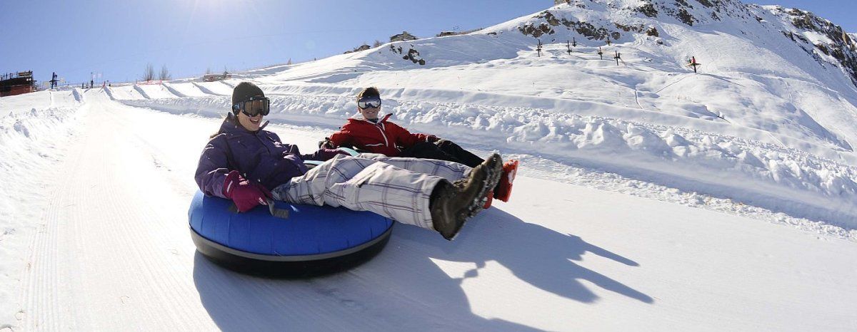 Conoce más sobre el Centro Farellones, cerca de Santiago.