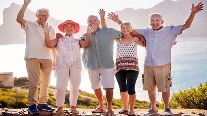 5 beneficios para adultos mayores que debes aprovechar en Semana Santa