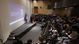 La actividad fue encabezada por la subsecretaria de Turismo, María Paz Lagos, y contó con la participación de funcionarios de Migraciones y Policía Internacional de la PDI.