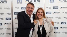 Nicos Georgakopoulos, responsable ejecutivo de Hellenic Travel Network; junto a Carla Polise, directora Comercial de Promovere.