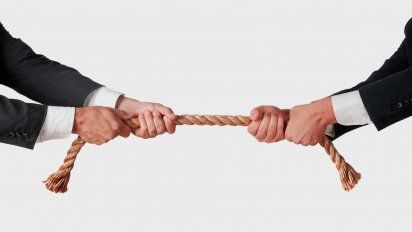 Los proyecto del Poder Legislativo dejaron&nbsp;en evidencia las internas tanto en el seno de las gremiales empresariales como en la plana tur&iacute;stica p&uacute;blica oficialista.