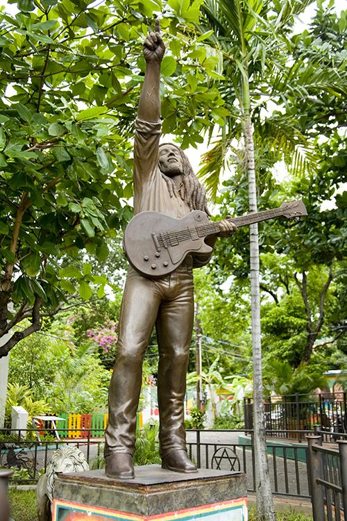 Jamaica, donde descubrir el legado de Bob Marley.