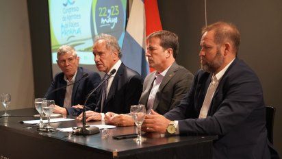 Andrés Deyá y Daniel Scioli en la presentación del 50° Congreso de Agentes de Viajes de Faevyt. La cita será en Paraná.