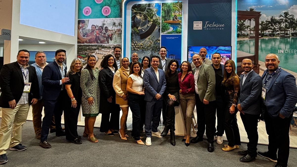 Delegación de Hyatt Inclusive Collection en el marco de la Vitrtina Turística Anato.