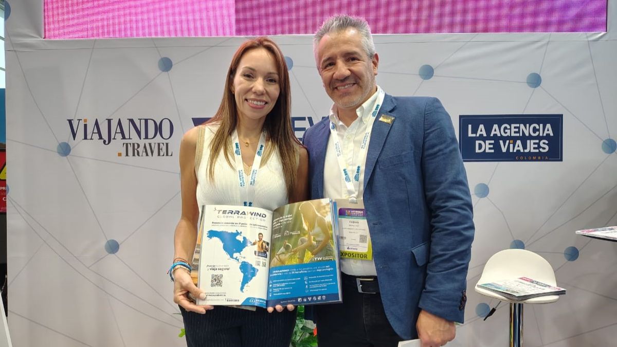 Francia Macías, directora de Marketing Latam de Terrawind, junto a Fabián Manotas.