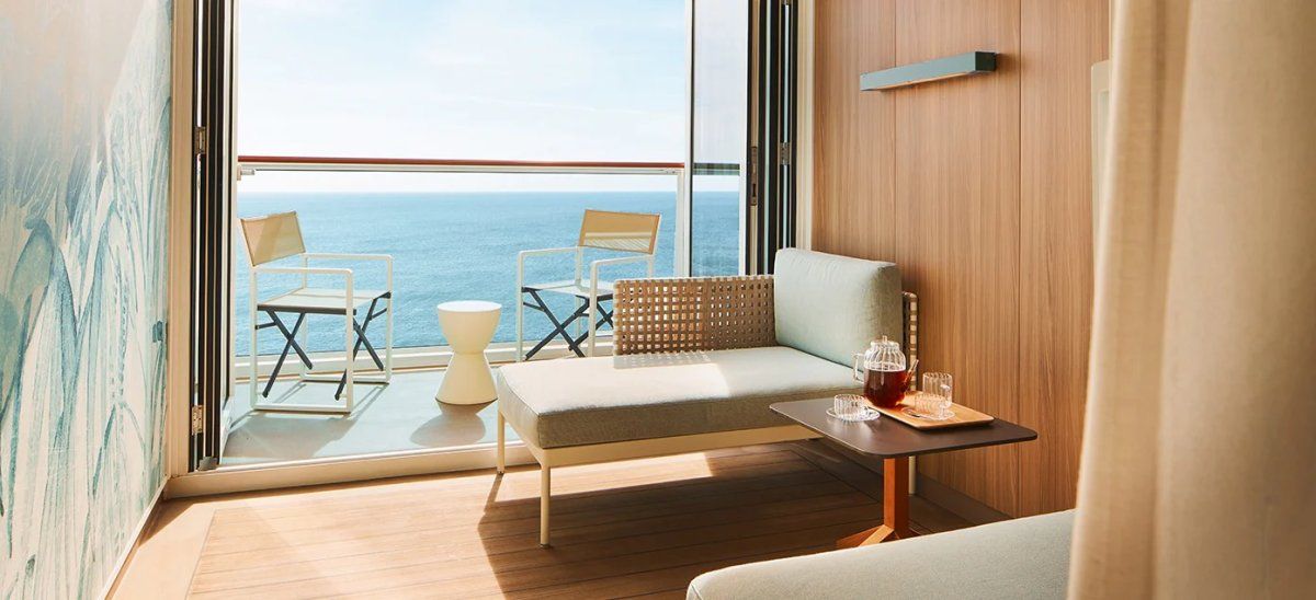 El camarote externo con balcón tiene la ventaja de contar con este valioso espacio extra, que es ideal para desayunar y tomar aire. 