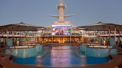 El Rhapsody of the Seas.