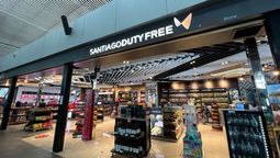 DGAC reanudó el proceso tras un año en pausa tras la intervención del Tribunal de la Defensa de la Libre Competencia. Motta International opera el Duty Free actualmente en el Aeropuerto de Santiago.